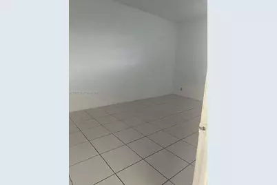 4550 NW 9th St #114E, Miami, FL 33126 - Photo 6