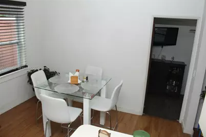 530 NE 110th Ter, Miami, FL 33161 - Photo 10
