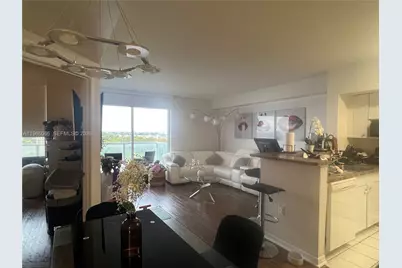 5077 NW 7th St #709, Miami, FL 33126 - Photo 4