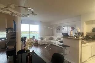 5077 NW 7th St, Miami, FL 33126 - Photo 4