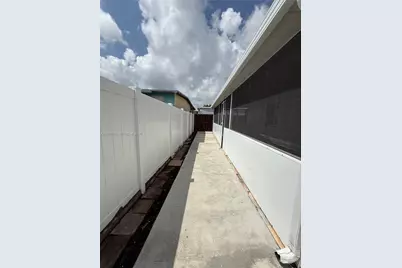 10168 NW 126th Ter, Hialeah Gardens, FL 33018 - Photo 26