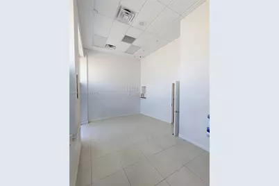 1100 W Oakland Park Blvd, Wilton Manors, FL 33311 - Photo 2