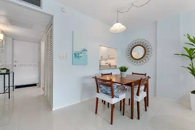 109 Royal Park Dr #2F, Oakland Park, FL 33309 - Photo 6