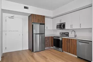 2479 NE 192 St, Miami, FL 33180 - Photo 6