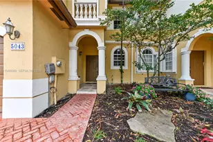 5043 SW 140th Terrace, Miramar, FL 33027 - Photo 4