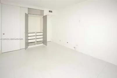 7441 Wayne Ave #10I, Miami Beach, FL 33141 - Photo 4