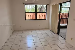 513 Racquet Club Rd, Weston, FL 33326 - Photo 10