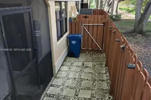 513 Racquet Club Rd, Weston, FL 33326 - Photo 18