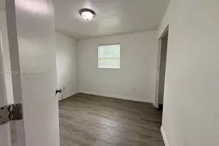 3608 Sammy Watkins, Fort Myers, FL 33901 - Photo 4