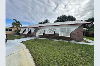 162 SE 27th Way, Boynton Beach, FL 33435 - Photo 1