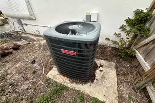 162 SE 27th Way, Boynton Beach, FL 33435 - Photo 4