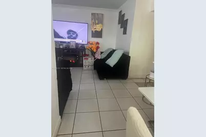 1245 W 24th St #109, Hialeah, FL 33010 - Photo 4