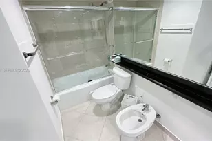 5600 Collins Ave, Miami Beach, FL 33140 - Photo 6