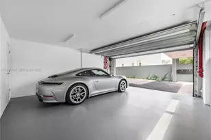 721 SW 11th St, Miami, FL 33129 - Photo 24