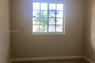 6930 NW 179th St, Hialeah, FL 33015 - Photo 12