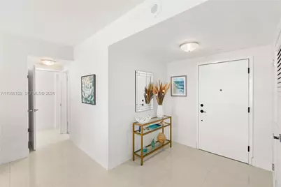 5825 Collins Ave #10E, Miami Beach, FL 33140 - Photo 12