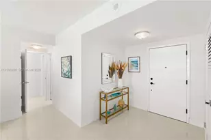 5825 Collins Ave, Miami Beach, FL 33140 - Photo 12