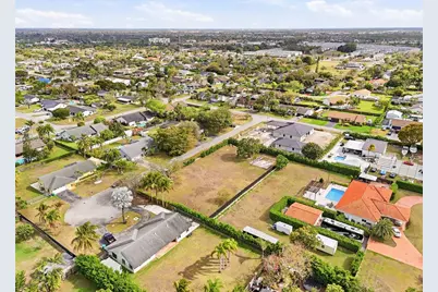 283Xx SW 163 Ct, Homestead, FL 33033 - Photo 20