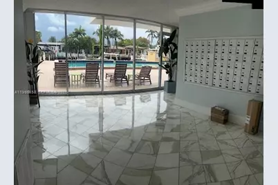 2000 NE 135th St #1002, North Miami, FL 33181 - Photo 4