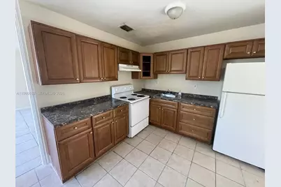 1941 NW 152nd Ter, Miami Gardens, FL 33054 - Photo 2