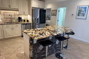 2355 SE 7th St, Pompano Beach, FL 33062 - Photo 8