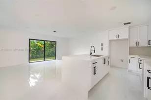 528 NW 13th St, Florida City, FL 33034 - Photo 24