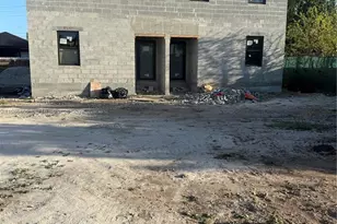 528 NW 13th St, Florida City, FL 33034 - Photo 2