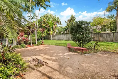 2011 NE 211th Ter, Miami, FL 33179 - Photo 18