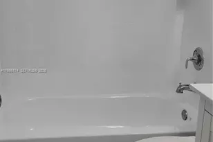 2574 W 71st Pl, Hialeah, FL 33016 - Photo 10