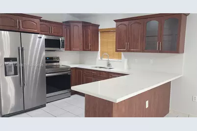 2574 W 71st Pl #0, Hialeah, FL 33016 - Photo 20