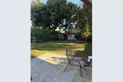 1758 SW 18th St, Miami, FL 33145 - Photo 10