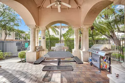 2107 SE 10th Ave #817, Fort Lauderdale, FL 33316 - Photo 22