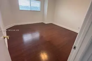 3413 NW 44th St, Oakland Park, FL 33309 - Photo 8