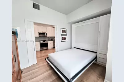 2870 Pine Tree Dr #3, Miami Beach, FL 33140 - Photo 16