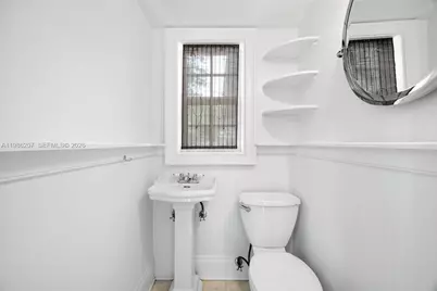 285 NE 105th St, Miami Shores, FL 33138 - Photo 12