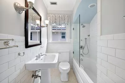 285 NE 105th St, Miami Shores, FL 33138 - Photo 22
