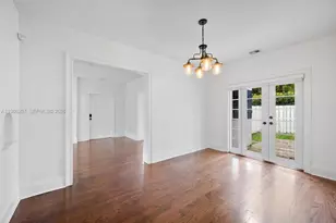 285 NE 105th St, Miami Shores, FL 33138 - Photo 14