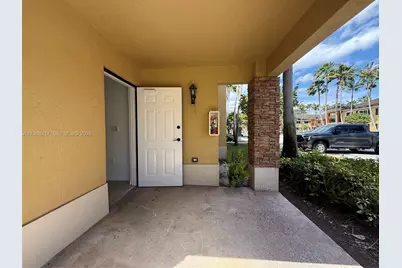 940 NE 33 Ter #101, Homestead, FL 33033 - Photo 4