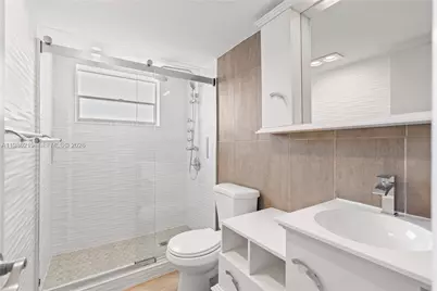 4800 Hillcrest Ln #408, Hollywood, FL 33021 - Photo 12