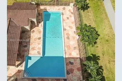 10233 NW 9th St Cir #213-1, Miami, FL 33172 - Photo 22