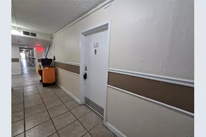801 NW 47th Ave #610W, Miami, FL 33126 - Photo 16