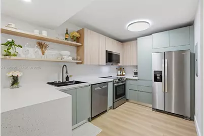 1100 11th St #405, Miami Beach, FL 33139 - Photo 1