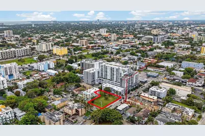 244 NW 7th Ave, Miami, FL 33128 - Photo 10