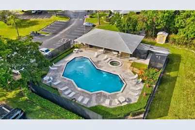 588 Trace Cir #211, Deerfield Beach, FL 33441 - Photo 28