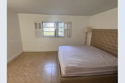 219 NE 14th Ave #406, Hallandale Beach, FL 33009 - Photo 1