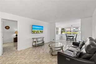 9540 Sunrise Lakes Blvd, Sunrise, FL 33322 - Photo 8