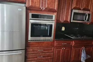 8791 Holly Ct, Tamarac, FL 33321 - Photo 4