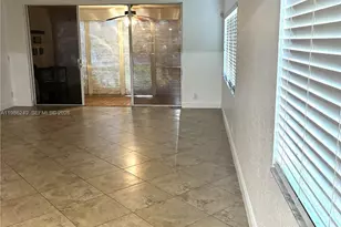 8791 Holly Ct, Tamarac, FL 33321 - Photo 10