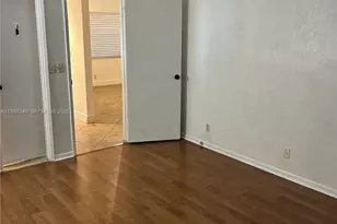 8791 Holly Ct, Tamarac, FL 33321 - Photo 8