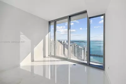 300 Biscayne Boulevard Way #3805W, Miami, FL 33131 - Photo 12